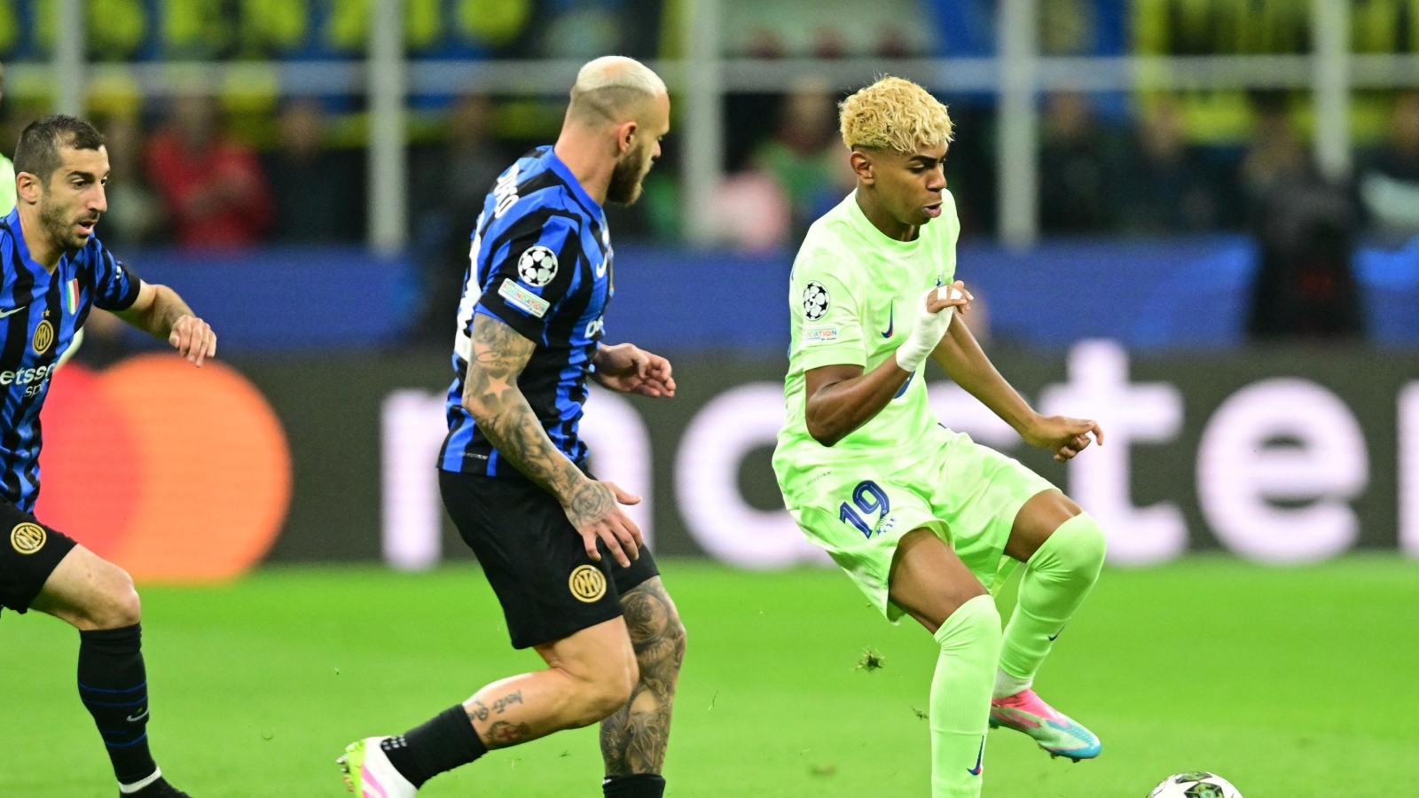 JUST NU: Intensiv inledning i Milano