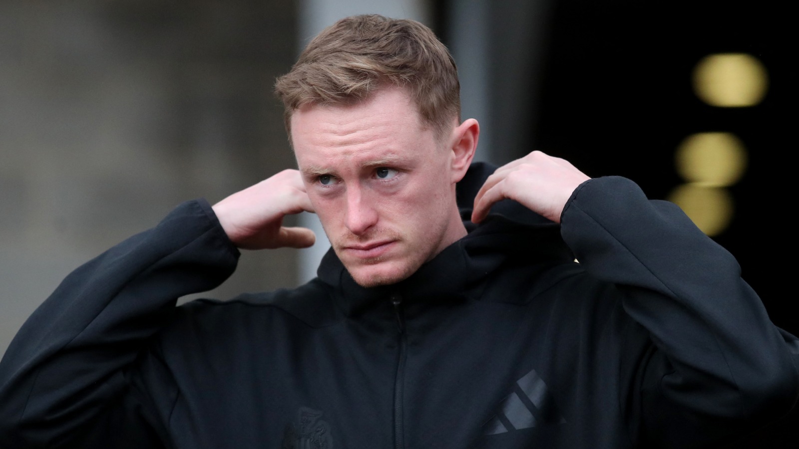 Uppgifter: Longstaff aktuell för PL-konkurrent