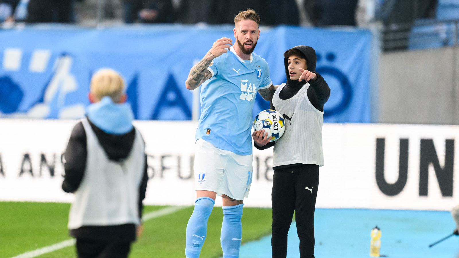 ”AC” tröttnade på AIK:s långsamma inkast: ”Det är ju inte handboll”