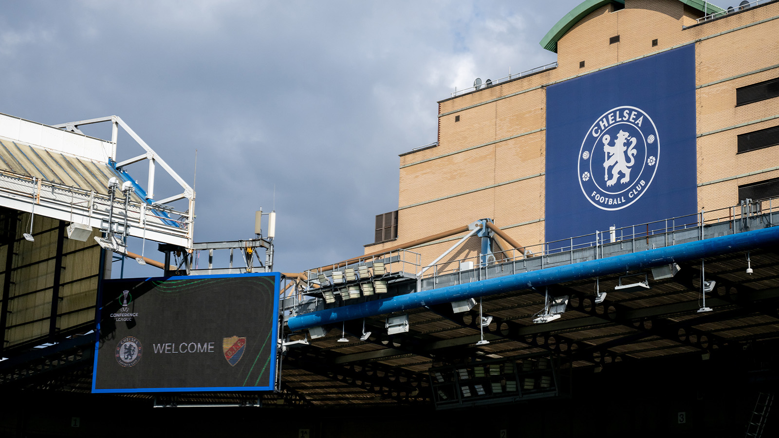 Dif-supportrar nekas inträde efter kontrollfrågor