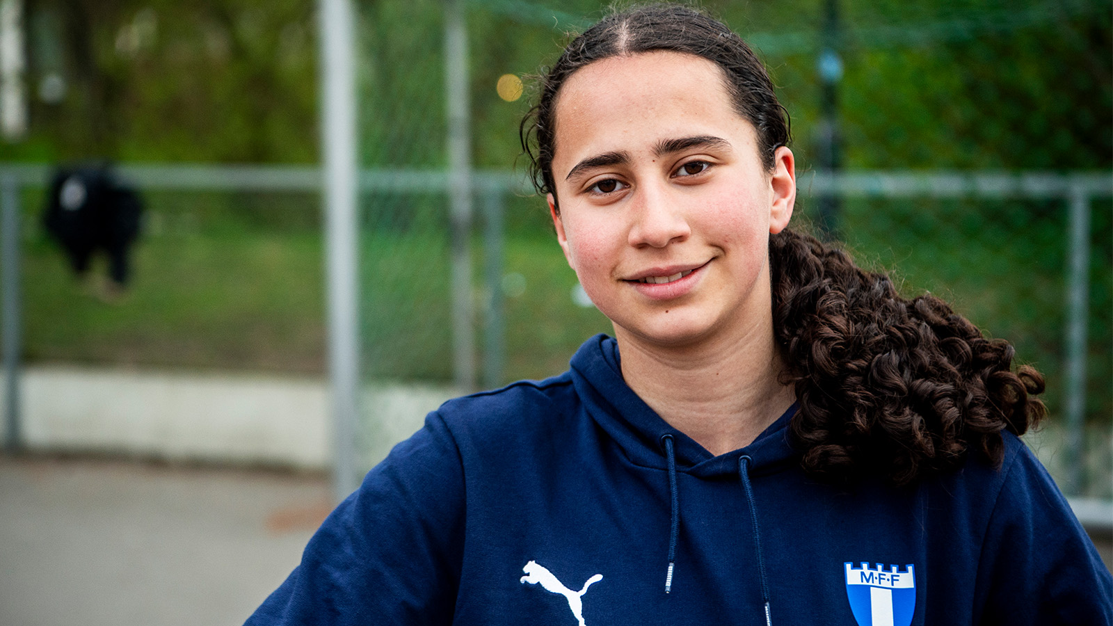 Officiellt: 15-årige Khatwai skriver kontrakt med MFF