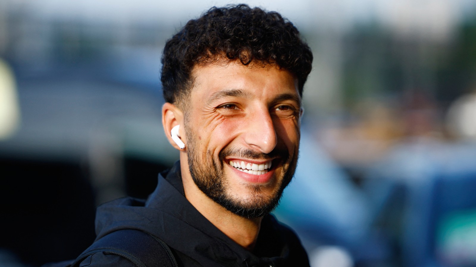 Uppgifter: Två bud på Wessam Abou Ali