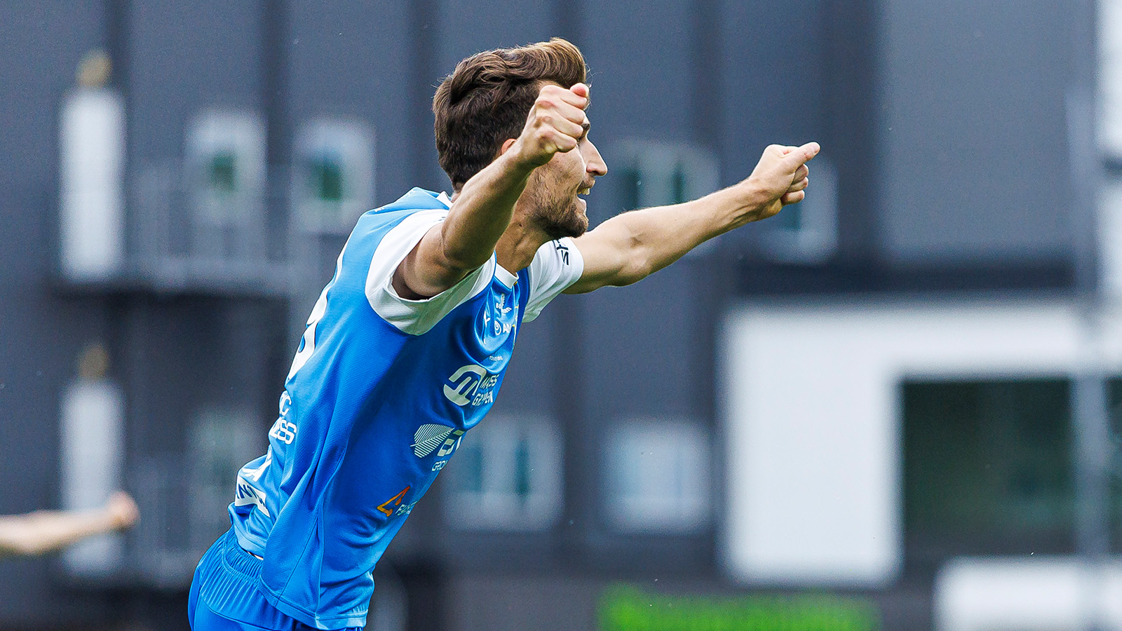 Wiedesheim-Paul avgjorde toppmötet med matchens sista spark