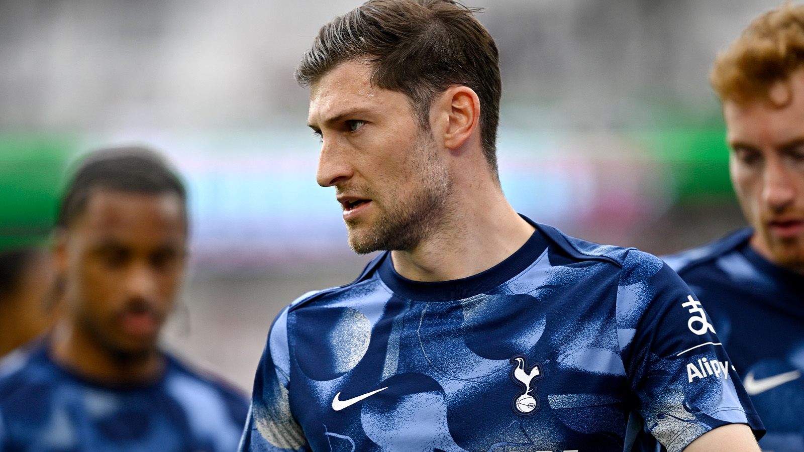 Bekräftat: Davies blir kvar i Tottenham