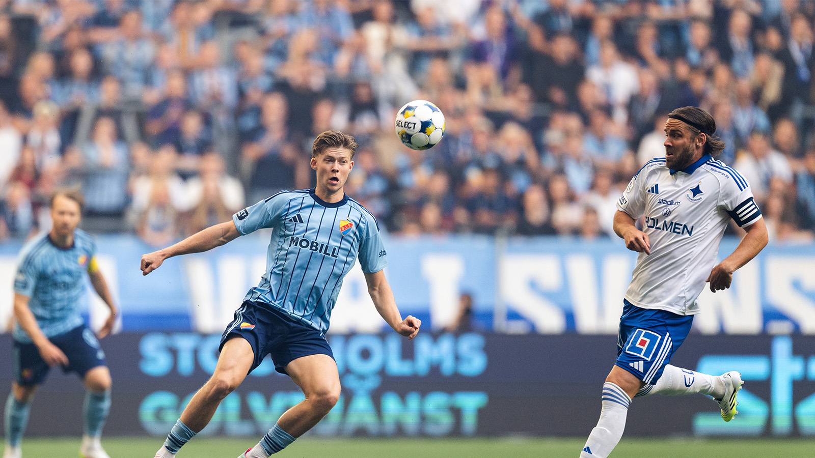 LIVE: Farliga lägen direkt på 3Arena