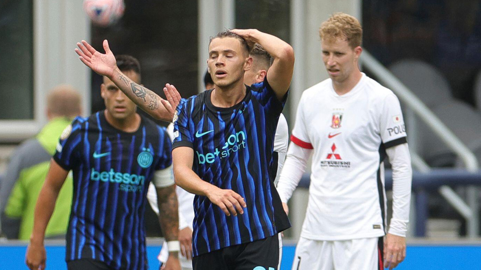 Inter vände och vann mot Gustafssons Urawa Reds