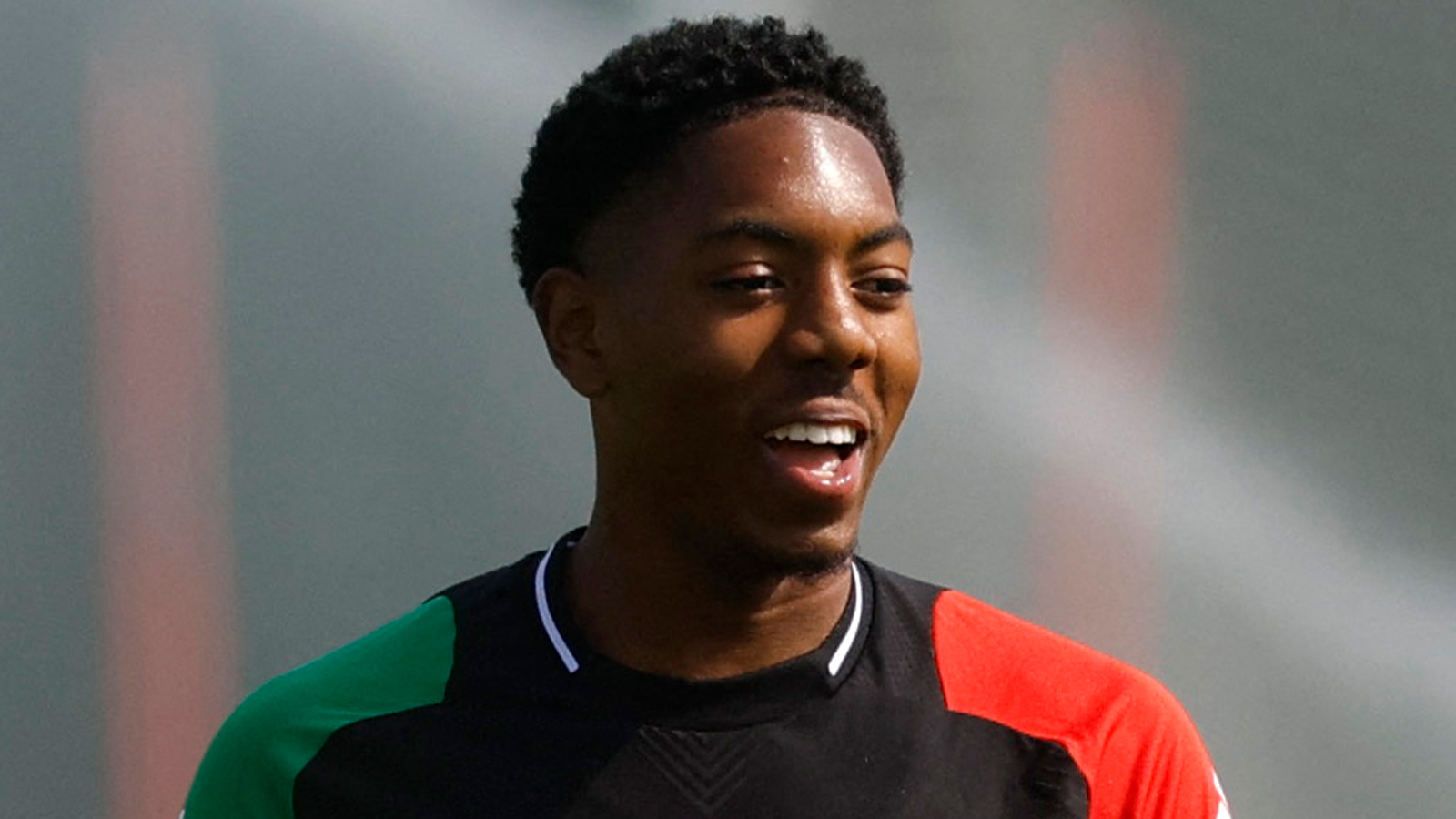 Officiellt: Lewis-Skelly förlänger med Arsenal