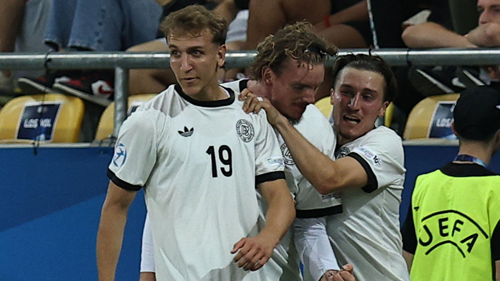 JUST NU: Tysklands drömstart – kör över Frankrike i U21-semin