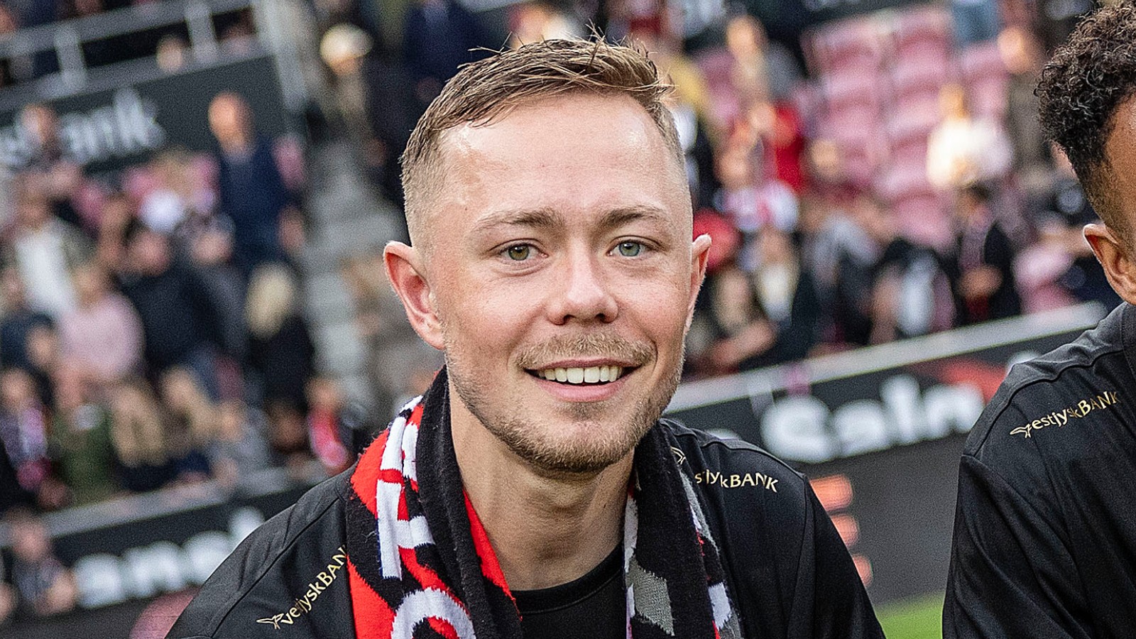 Joel Andersson på väg bort – förhandlingar pågår