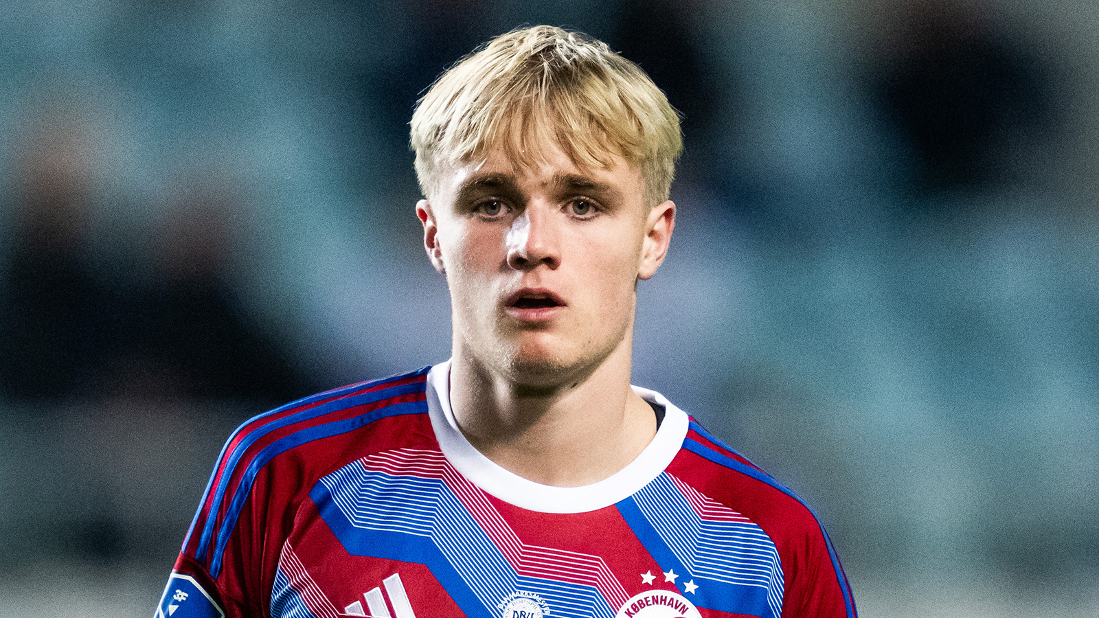 Romano: Porto värvar Victor Froholdt