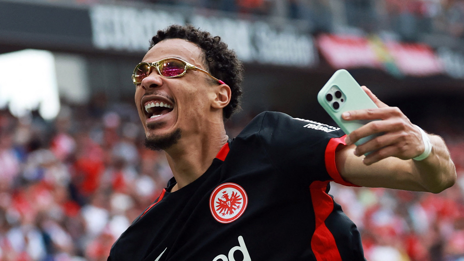 Uppgifter: Ekitike klar för Liverpool