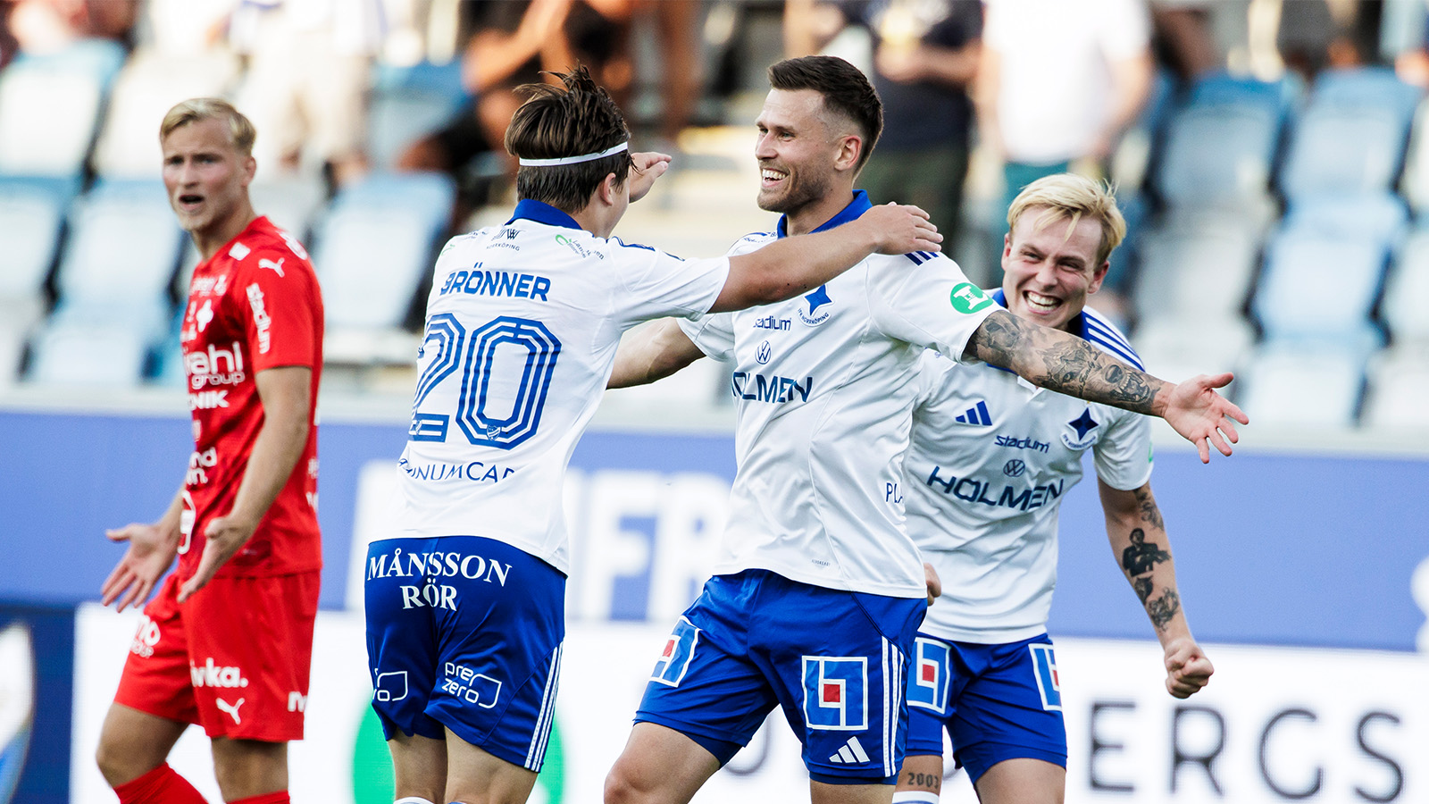 Galna starten på andra halvlek – tre mål på sju minuter