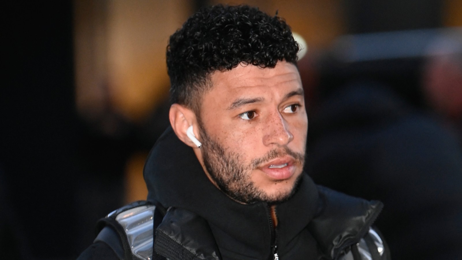 Uppgifter: Alex Oxlade-Chamberlain aktuell för engelsk klubb