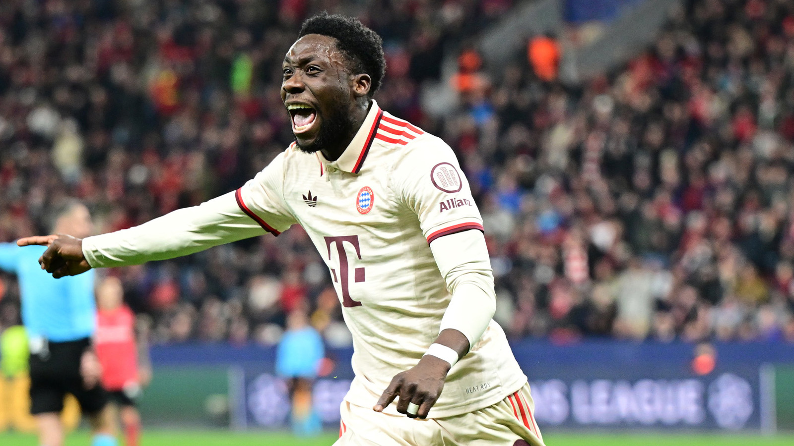 Bayern Münchens glädjebesked – Davies tillbaka i träning