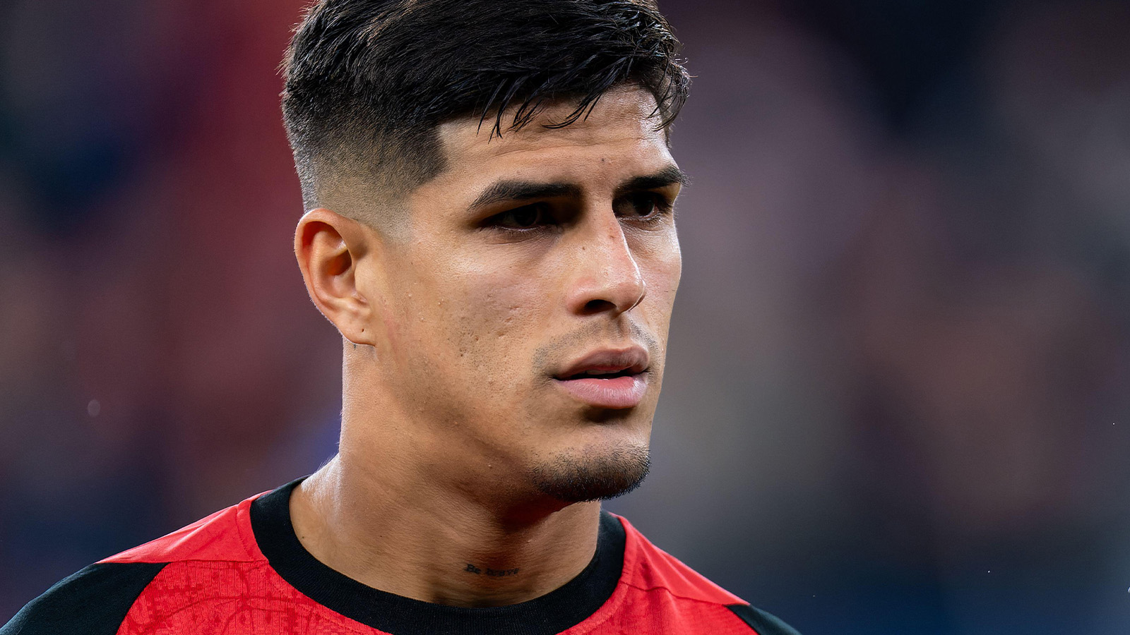 Uppgifter: Spurs jagar Hincapié – Arsenal kan kapa
