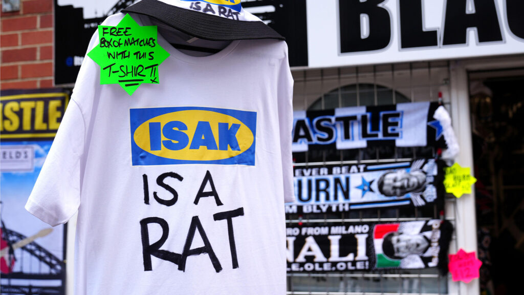 Newcastle-supportrar hånar Alexander Isak och kallar honom för en "råtta".