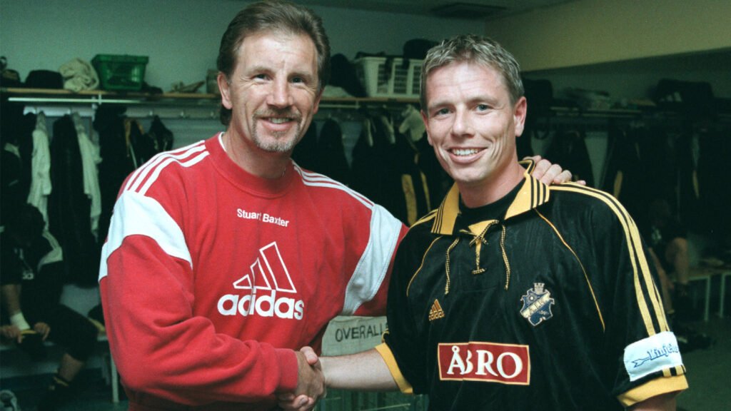 Christer Mattiasson tillsammans med den dåvarande AIK-tränaren Stuart Baxter. 1999.