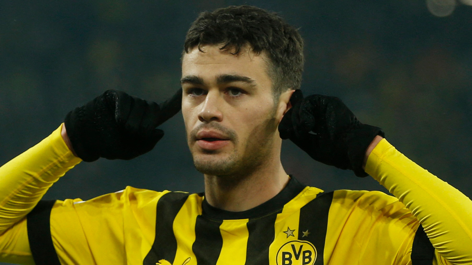 Officiellt: Giovanni Reyna lämnar Dortmund