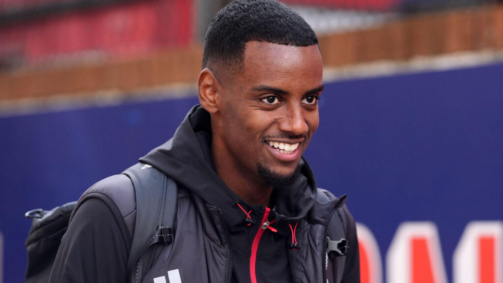 Liverpools Alexander Isak anländer till Premier League-matchen på Selhurst Park, London.