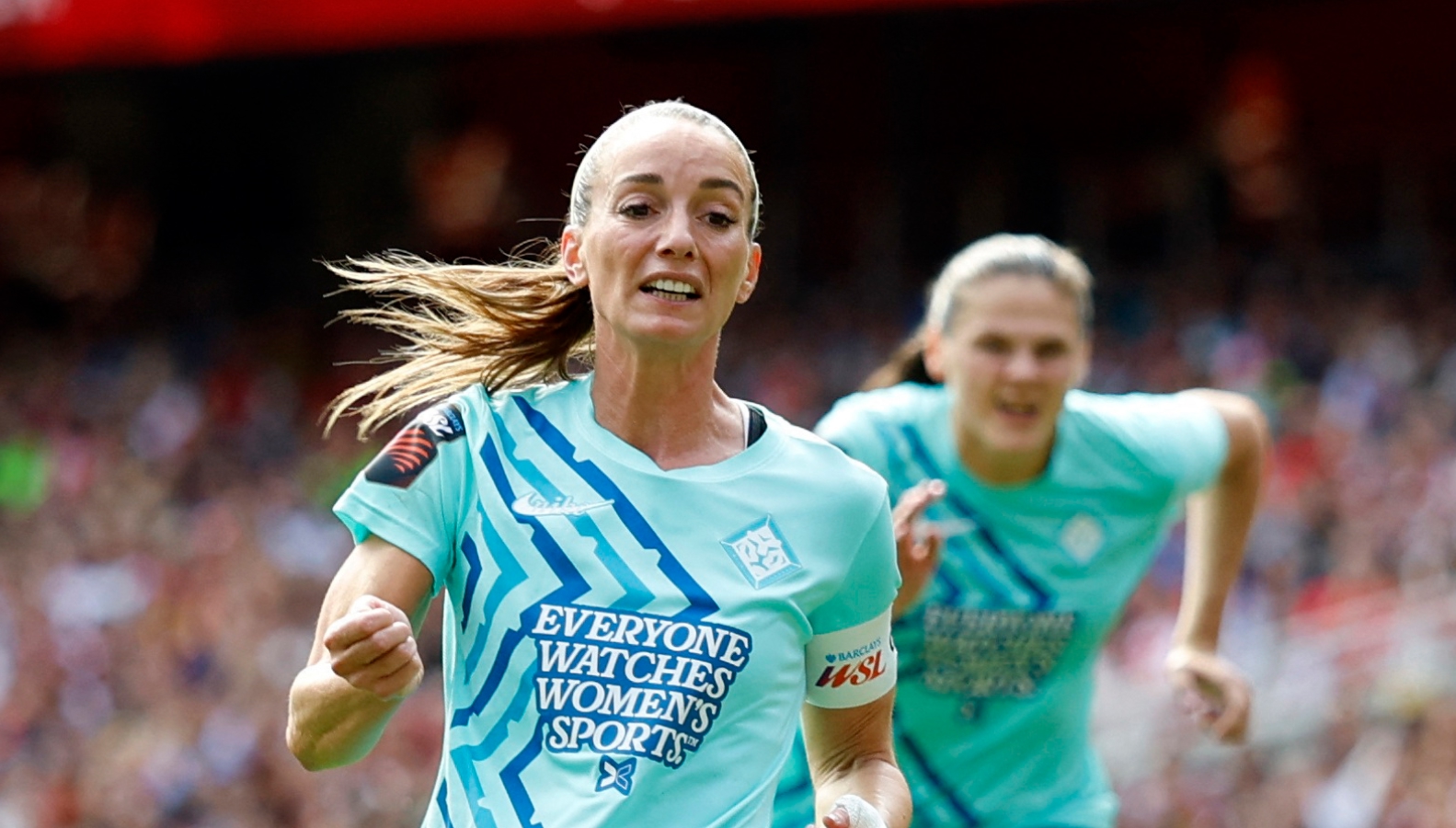 Asllani målskytt i premiären – blir historisk