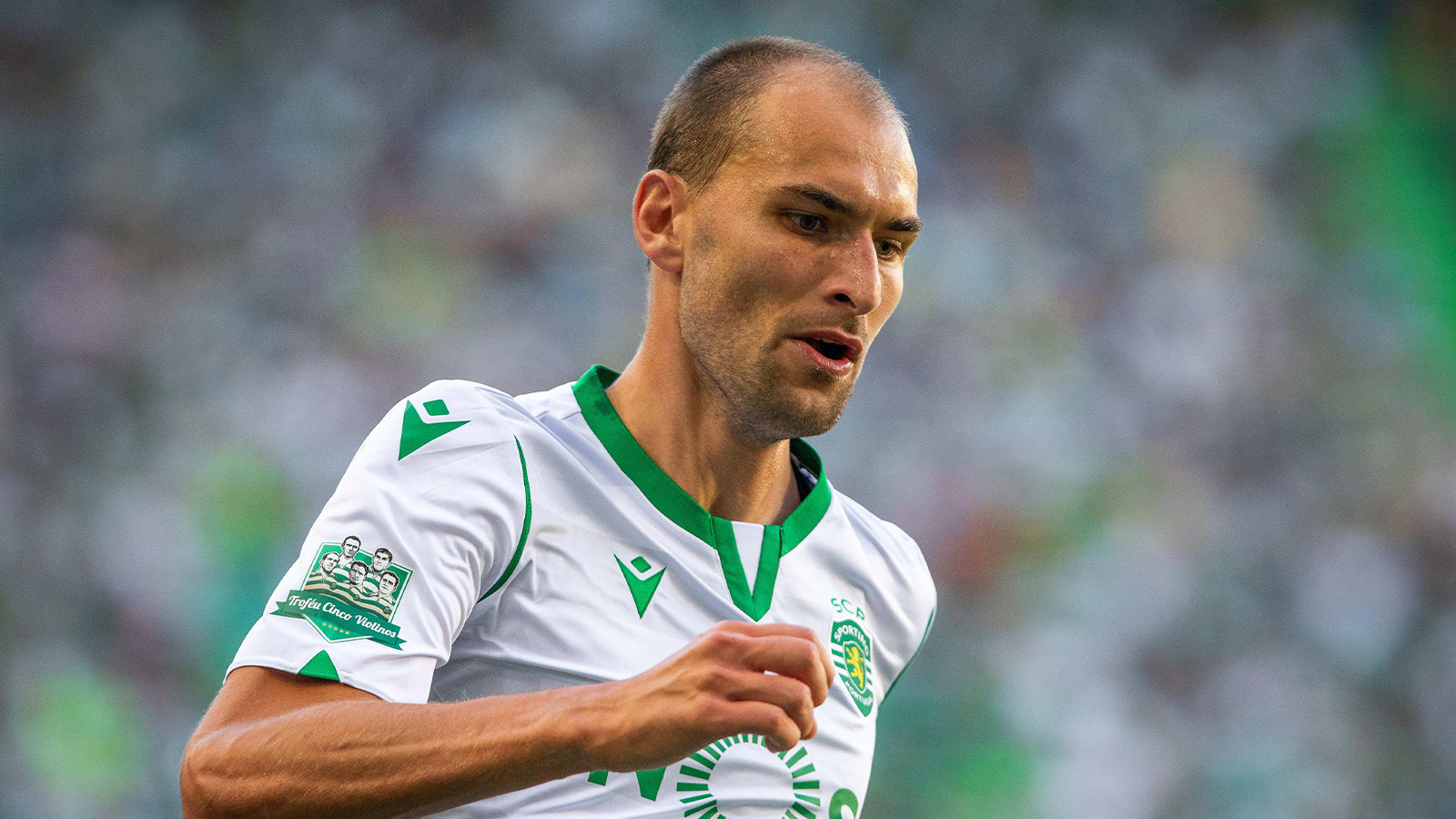 Bas Dost avslutar karriären: ”Vill inte chansa med sitt liv”