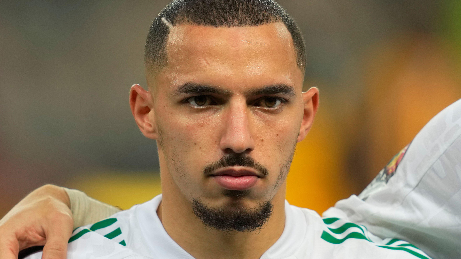Officiellt: Bennacer lämnar Milan – lånas ut igen
