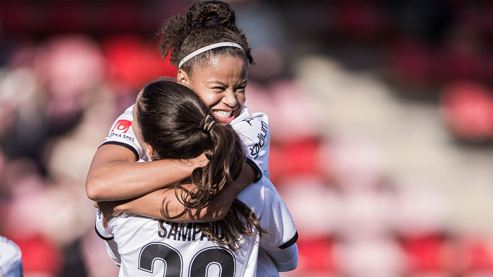 Häcken upp i serieledning – krossade AIK
