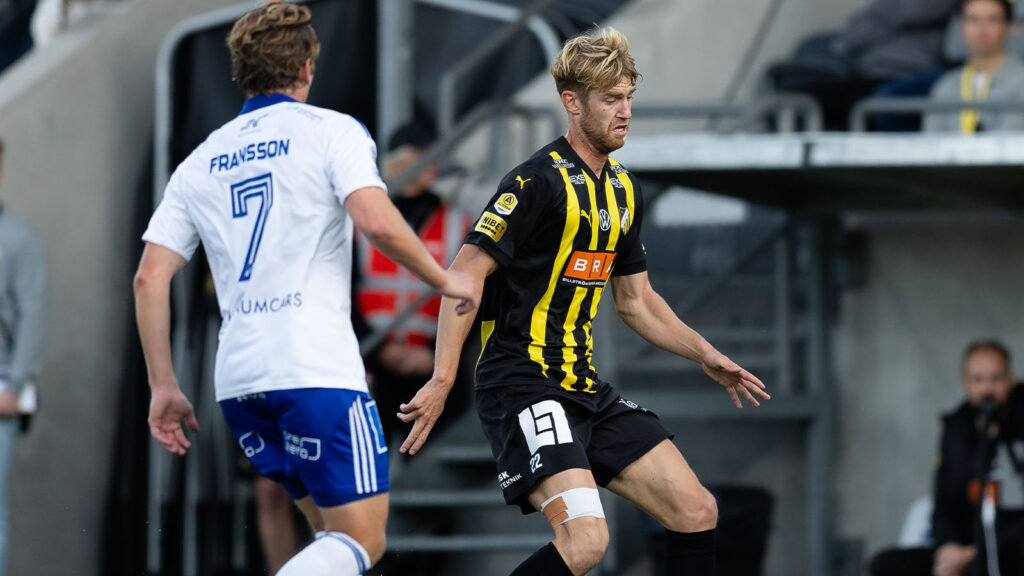 250927 Häckens Filip Helander under fotbollsmatchen i Allsvenskan mellan Häcken och IFK Norrköping den 27 september 2025 i Göteborg.
