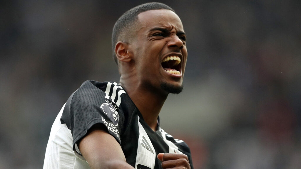 250426 Fotboll, Premier League - Newcastle United mot Ipswich Town - St James' Park, Newcastle, Storbritannien - 26 april 2025. Newcastle Uniteds Alexander Isak firar efter att ha gjort deras första mål.