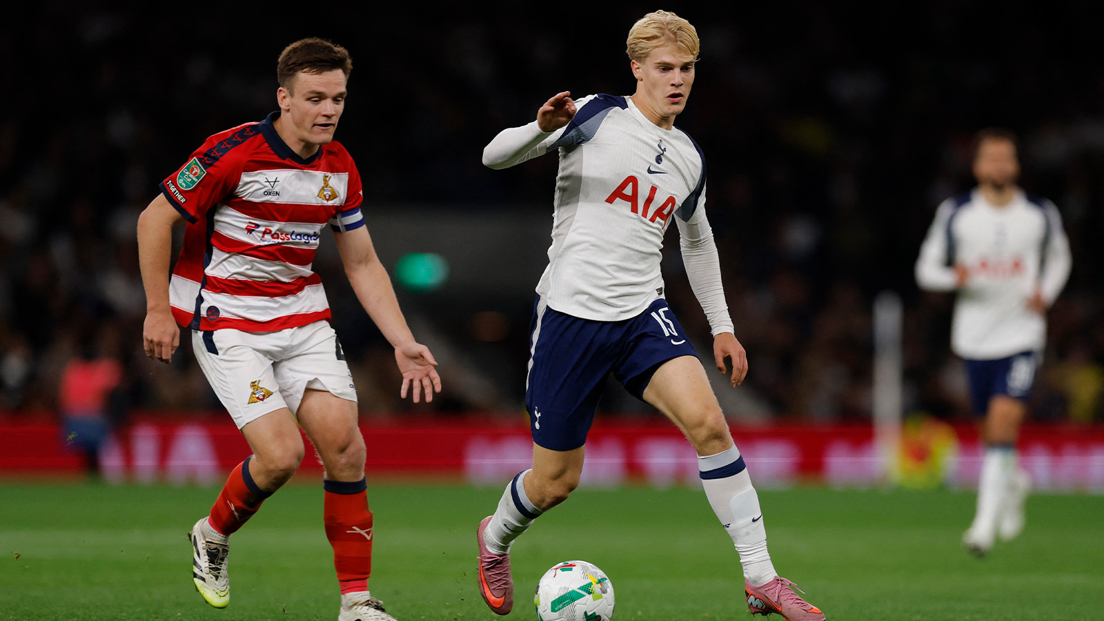 Lucas Bergvall med assist i Carabao Cup