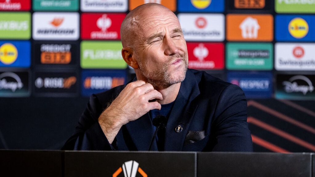 250924 Huvudtränaren Henrik Rydström från Malmö FF under presskonferensen efter UEFA Europa League-matchen mellan Malmö FF och Ludogorets den 24 september 2025 i Malmö.