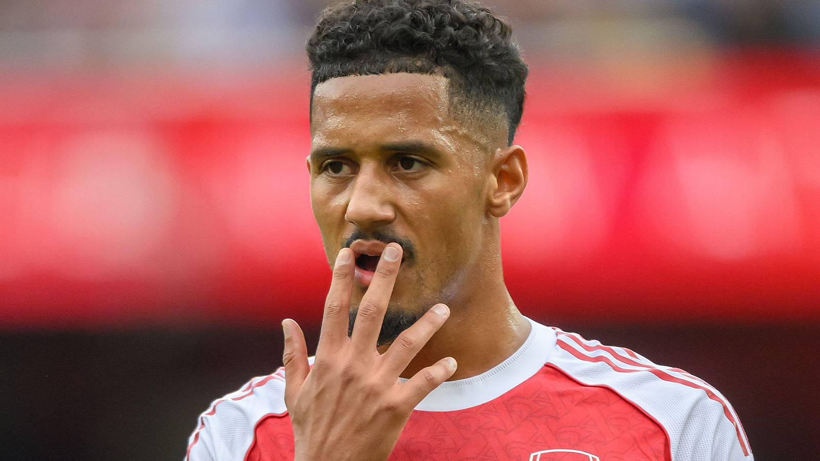 Uppgifter: Arsenal förbättrar budet till Saliba