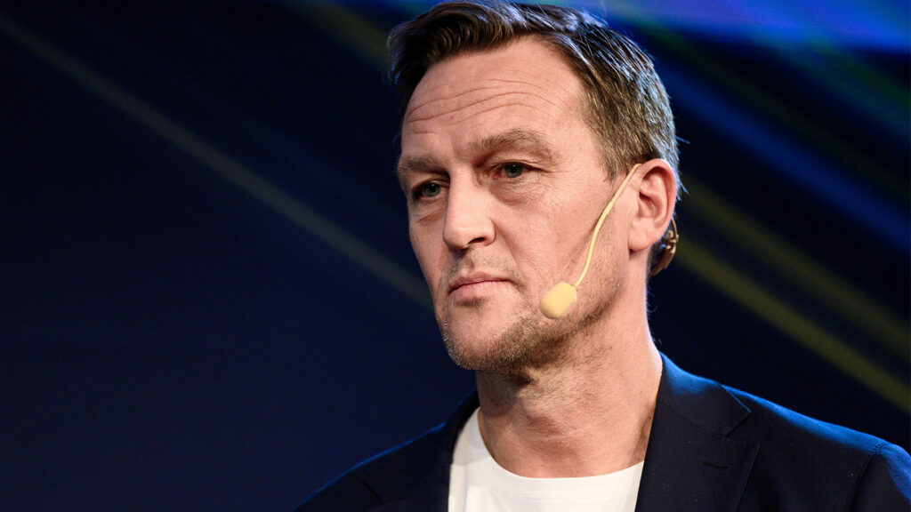 250317 Svante Samuelsson, Sportchef Svensk Elitfotboll under fotbollsallsvenskans upptaktsträff den 17 mars 2025 i Stockholm.