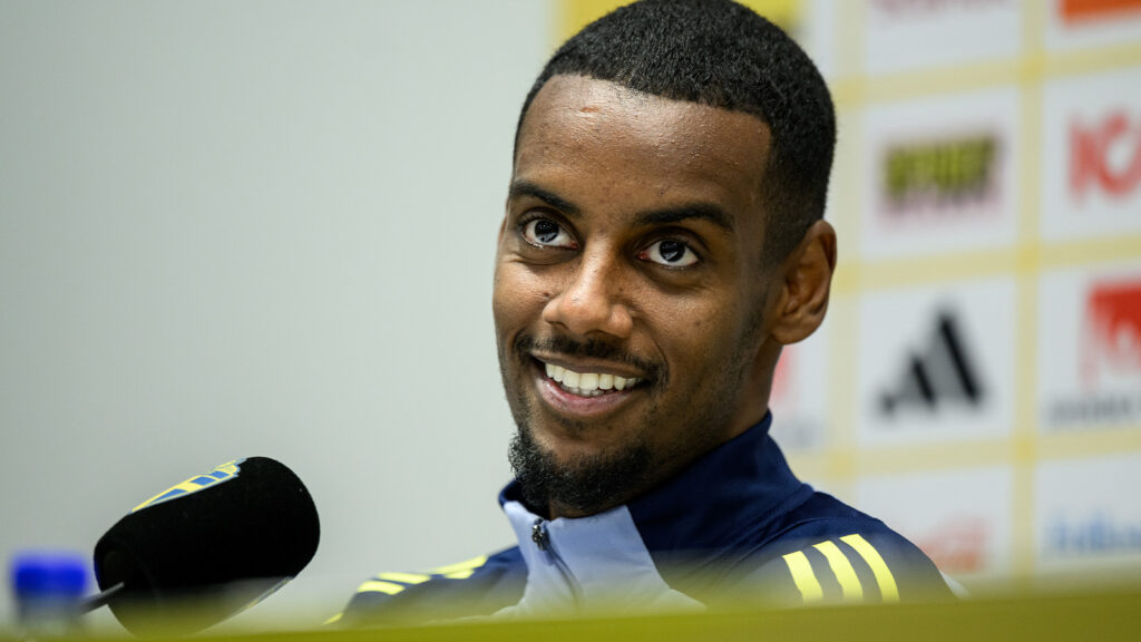 Alexander Isak från det svenska herrlandslaget i fotboll vid en presskonferens den 9 oktober 2025 i Stockholm.