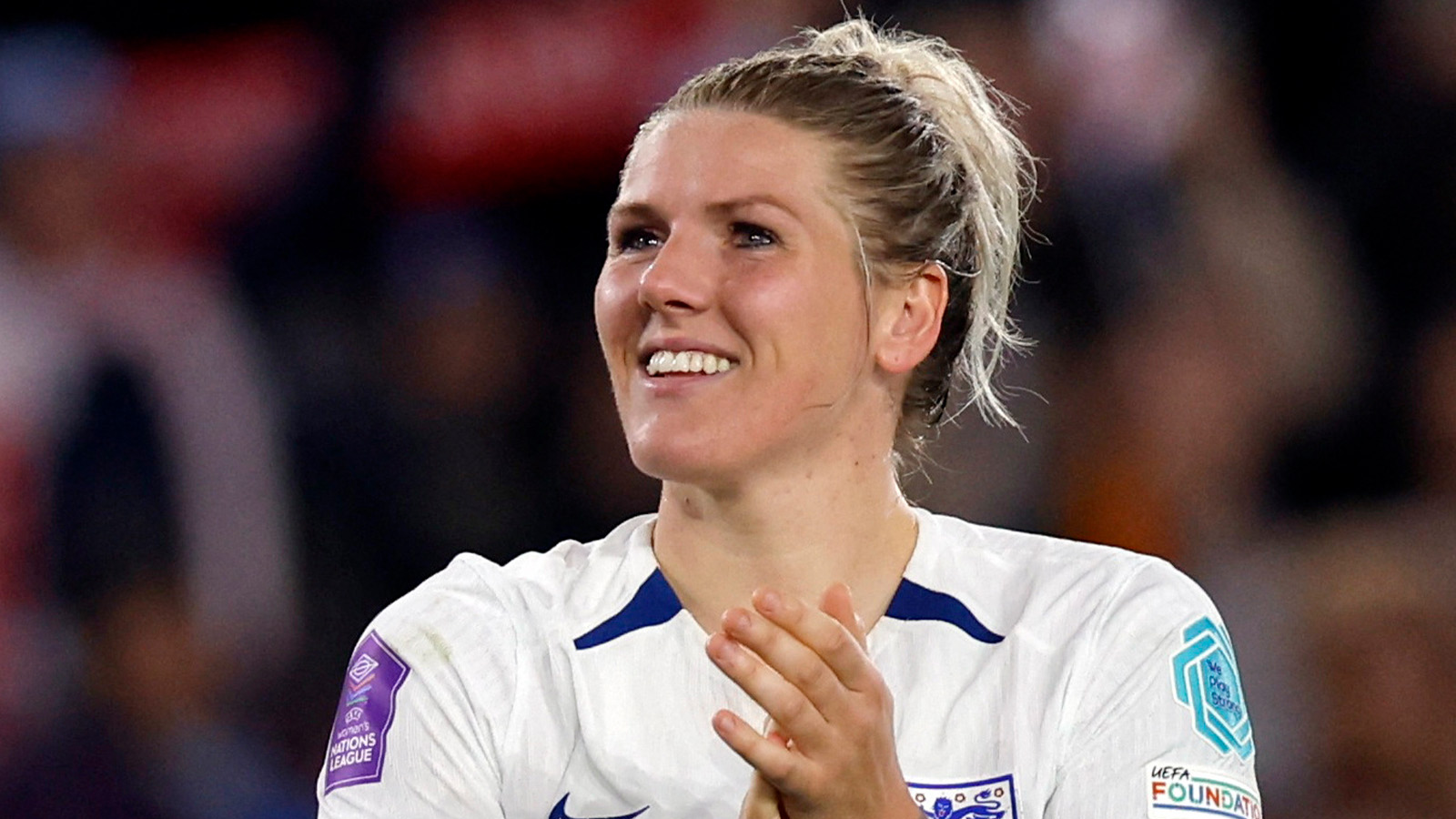 Millie Bright avslutar landslagskarriären