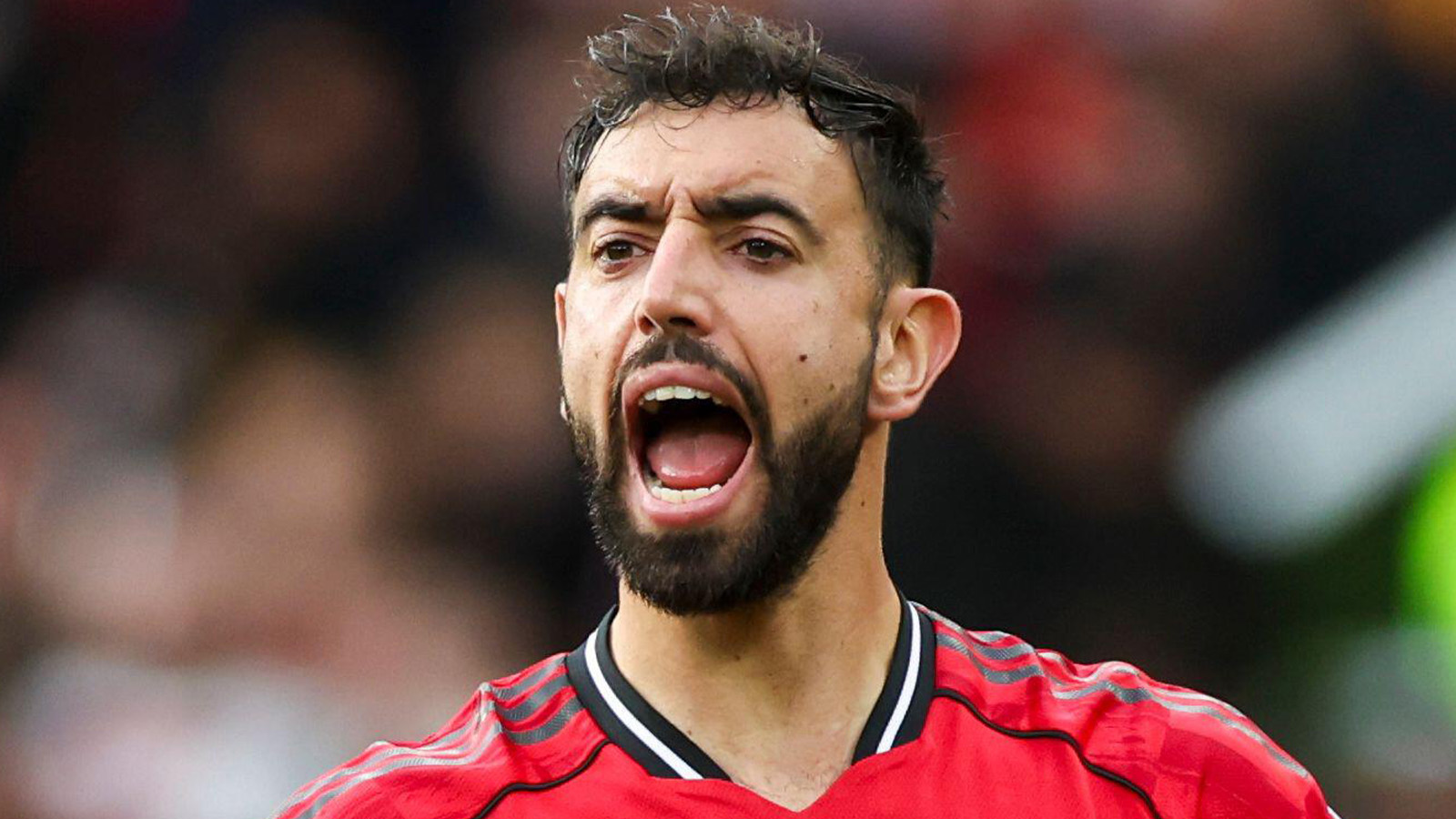Brittisk media: Fernandes vill stanna i United