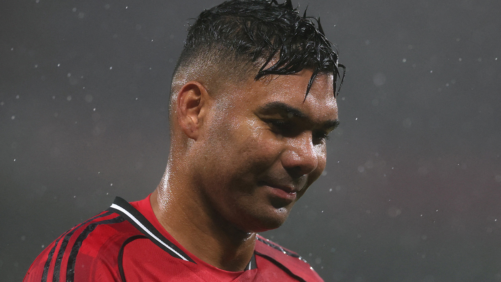 Uppgifter: Man United vill förlänga med brassestjärnan