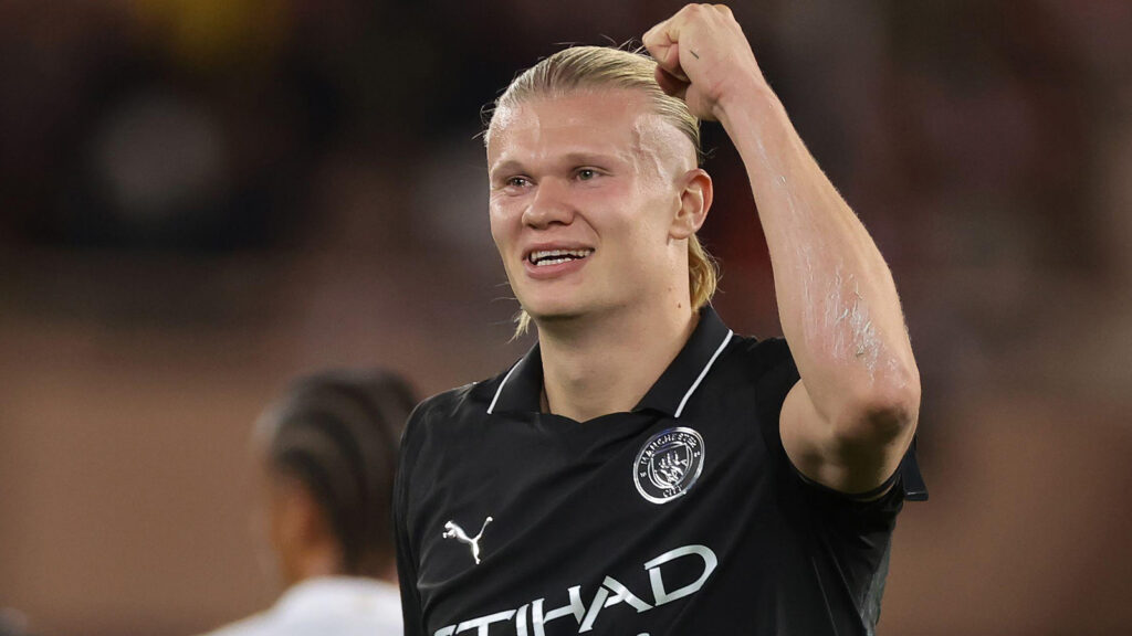 Monaco, Monaco. 1 okt, 2025. Erling Haaland från Manchester City firar efter att ha gjort mål och gett laget en 2-1-ledning under matchen mellan AS Monaco och Manchester City i UEFA Champions League på Stade Louis II, Monaco.