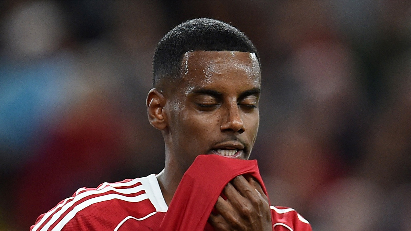 JUST NU: Isak missar kvällens möte mot Brentford