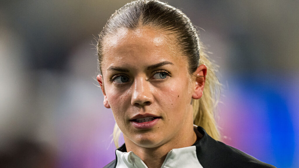 240320 Johanna Renmark of Brann ahead of the UEFA Women's Champions League quarterfinal football match between Brann and Barcelona on March 20, 2024 in Bergen.