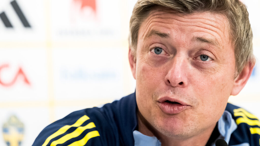 Förbundskapten Jon Dahl Tomasson för det svenska herrlandslaget i fotboll under en presskonferens den 6 oktober 2025 i Stockholm.