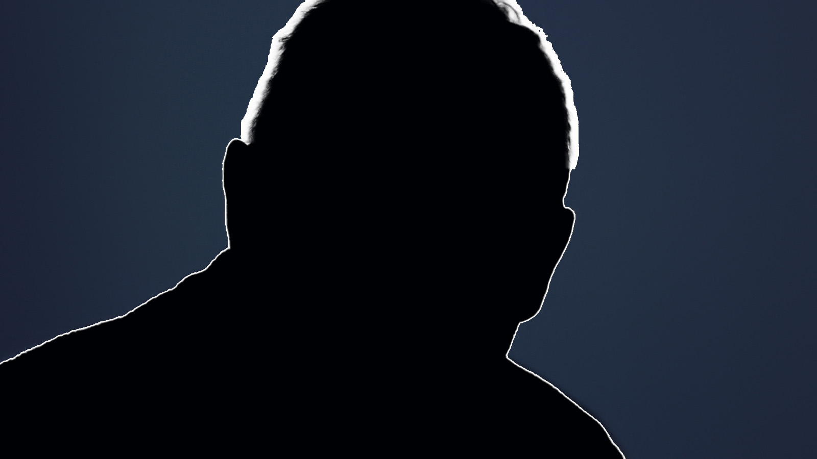 Agent begärs häktad – advokaten: ”Förnekar brott”