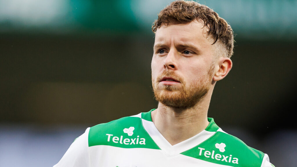 250521 Västerås Victor Wernersson under fotbollsmatchen i Superettan mellan Västerås och Östersund den 21 maj 2025 i Västerås.