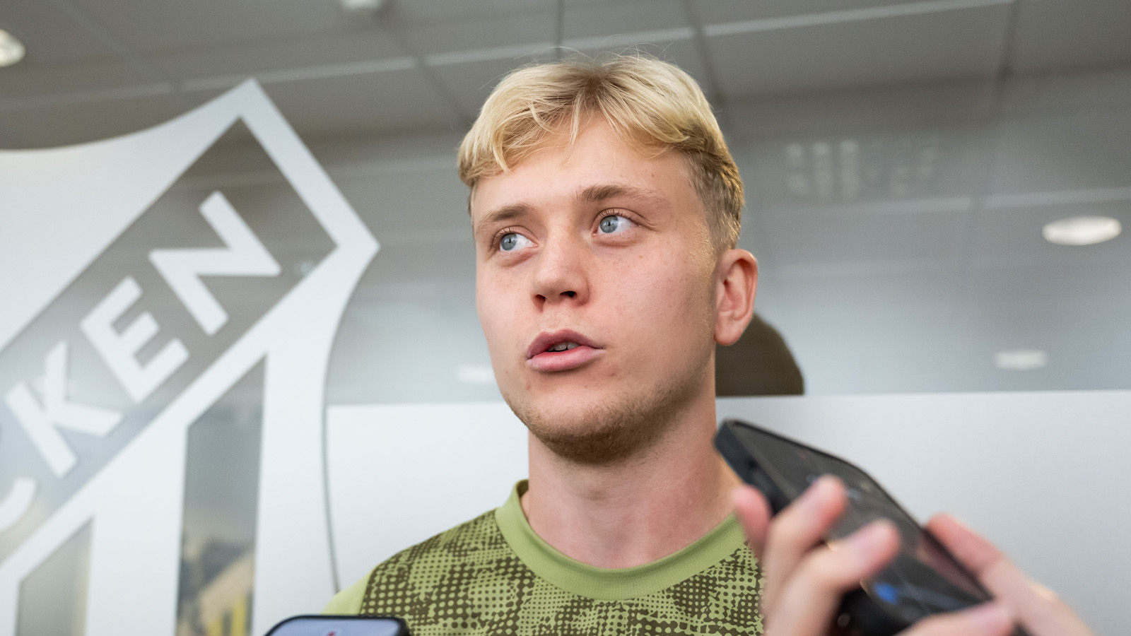 Brusberg tvingas lämna återbud till U21