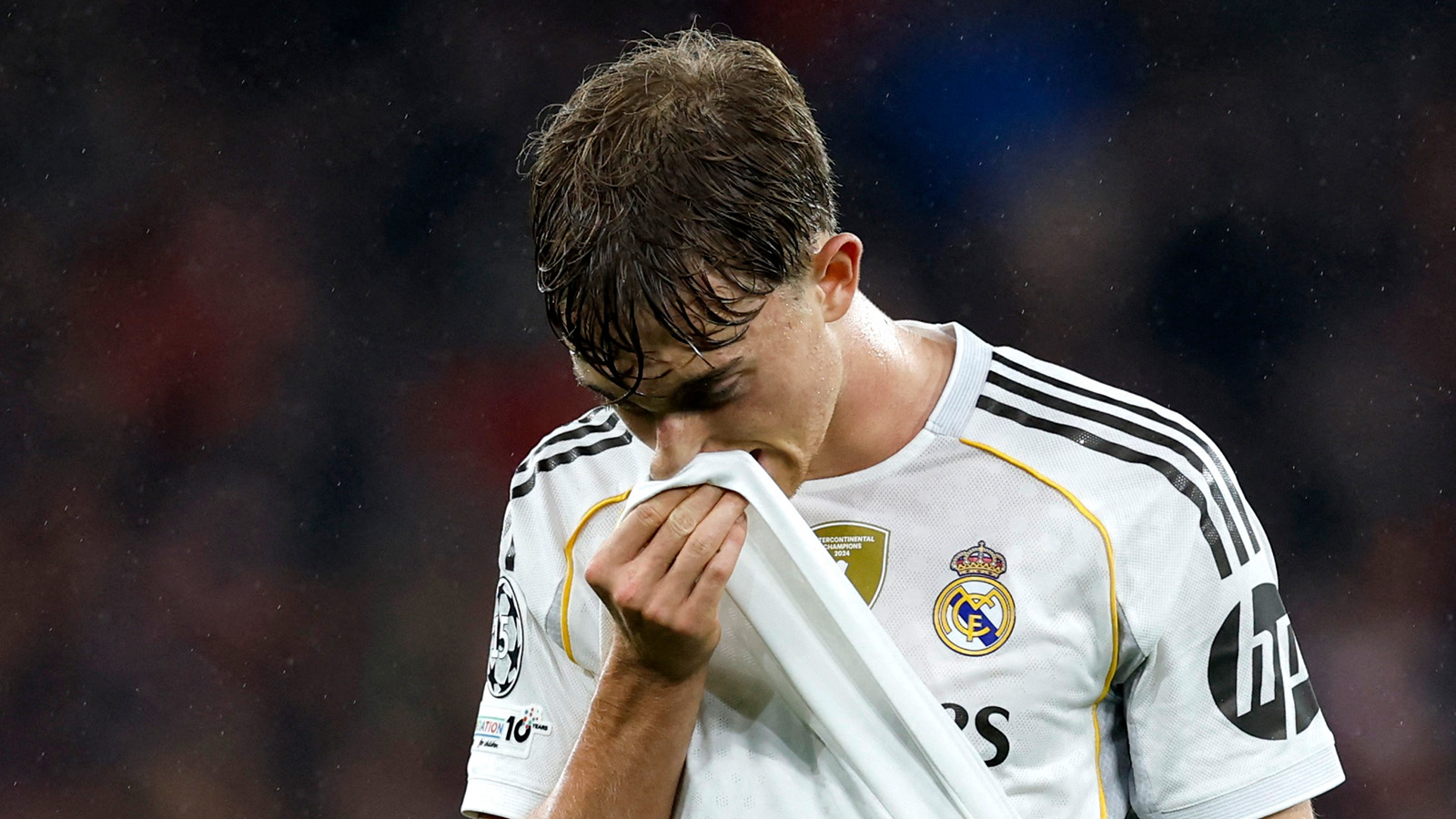 Real Madrid-stjärnan skadad – lämnar Spaniens samling