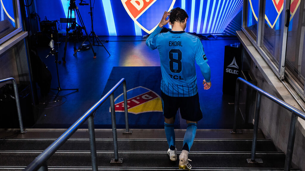 251102 Djurgårdens Albin Ekdal efter fotbollsmatchen i Allsvenskan mellan Djurgården och IFK Göteborg den 2 november 2025 i Stockholm.