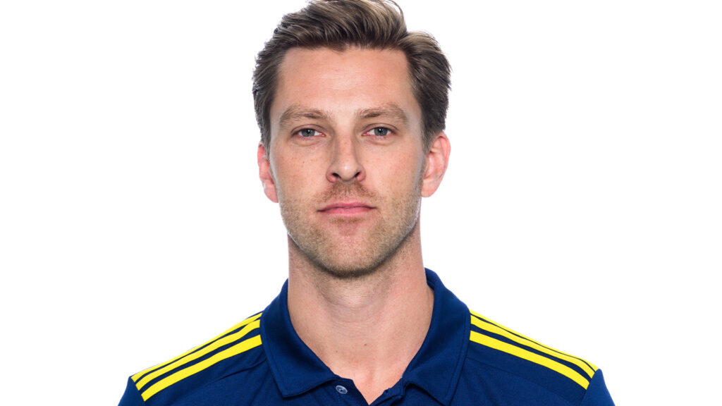 220901 Axel Fägerhall, Gruppchef tävling på Svenska Fotbollförbundet poserar för ett porträtt den 1 september 2022 i Stockholm.
