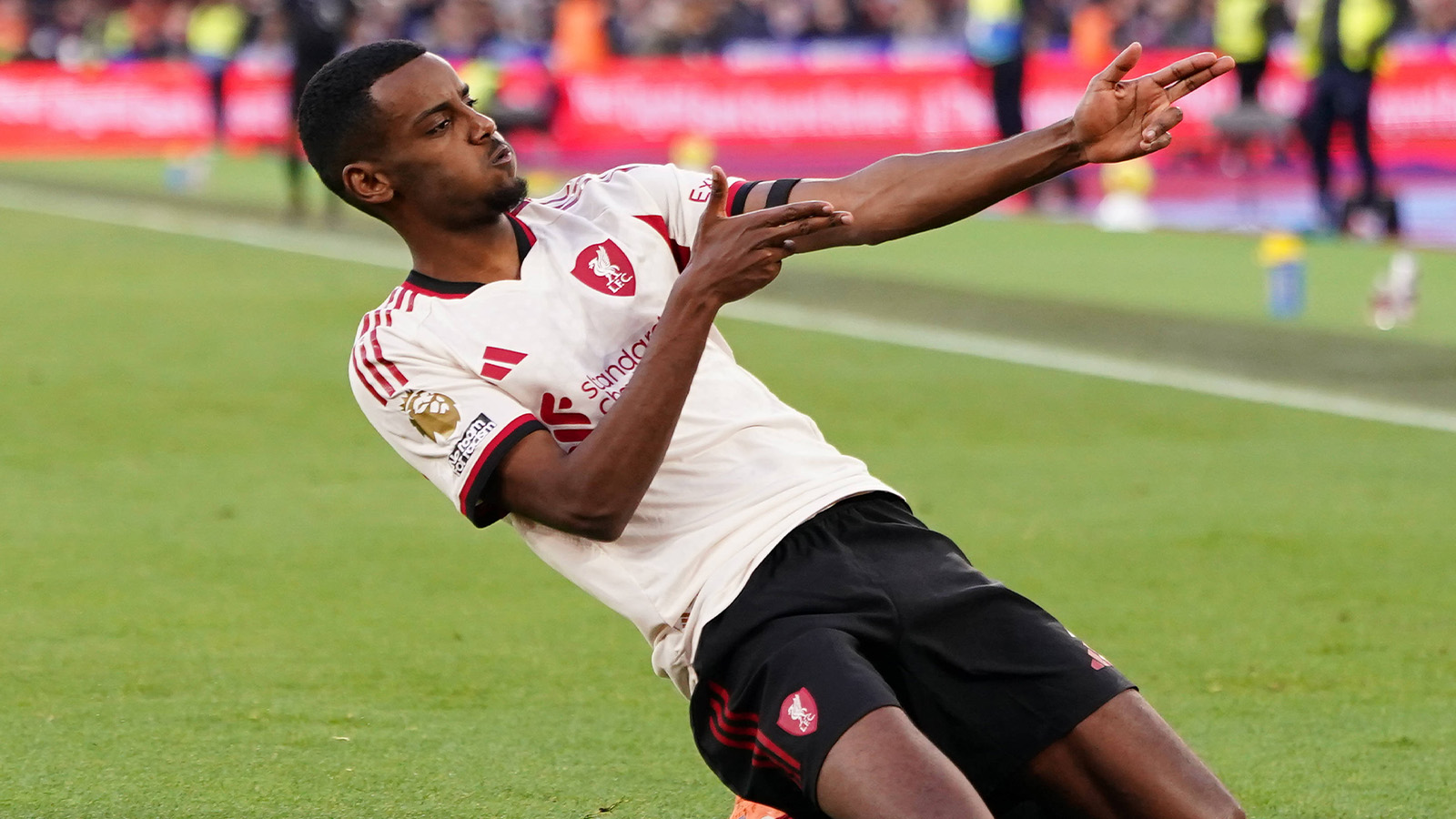 Isak efter målet och viktiga segern: ”Bästa känslan är att vi vinner”