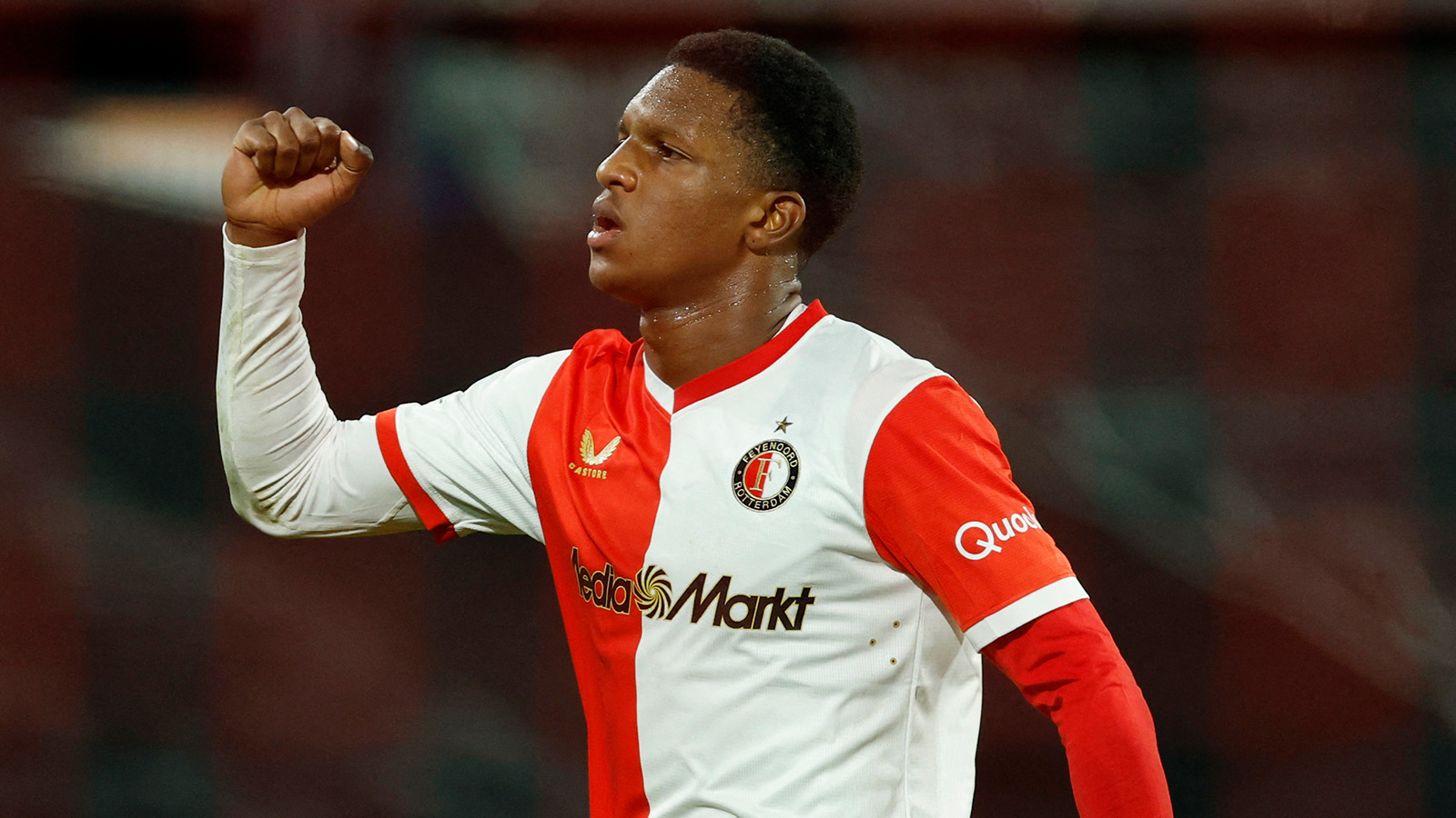 Uppgifter: Flera storklubbar vill ha Givairo Read