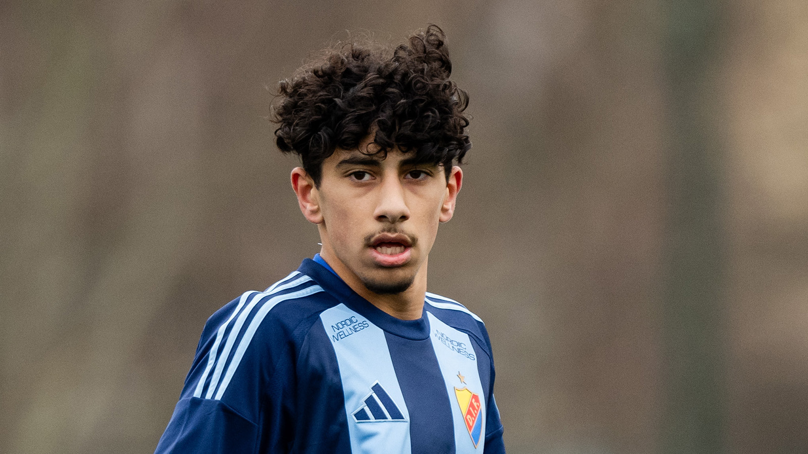 AVSLÖJAR: Allsvenska klubbar vill ta honom från Djurgården